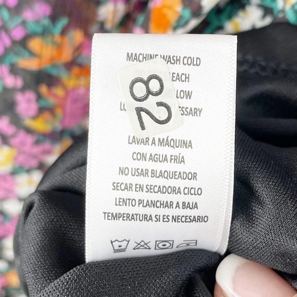 VINCE CAMUTO Ladies Multicolored Three Tier Black Mini Dress Size Small - Picture 9 of 13